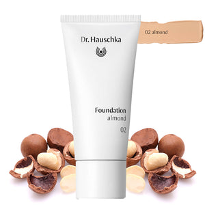 Dr. Hauschka Foundation 02 Almond 30ml